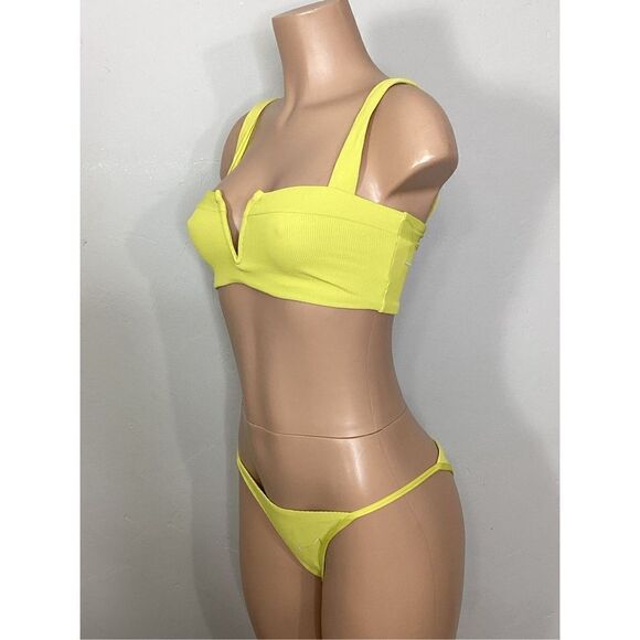New. L*SPACE apple green ribbed bikini set. Medium. Retails $178 - Picture 5 of 13